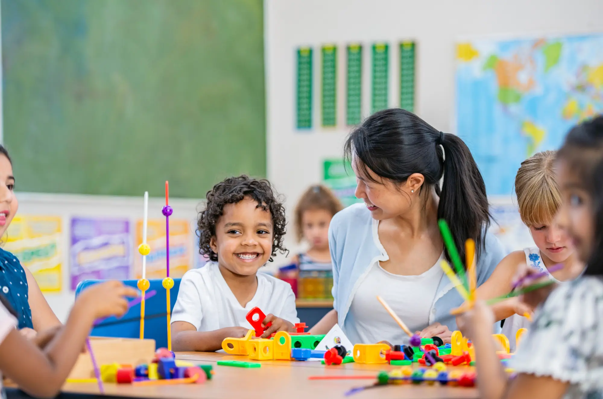 El asistente educativo: un aliado clave en el aprendizaje